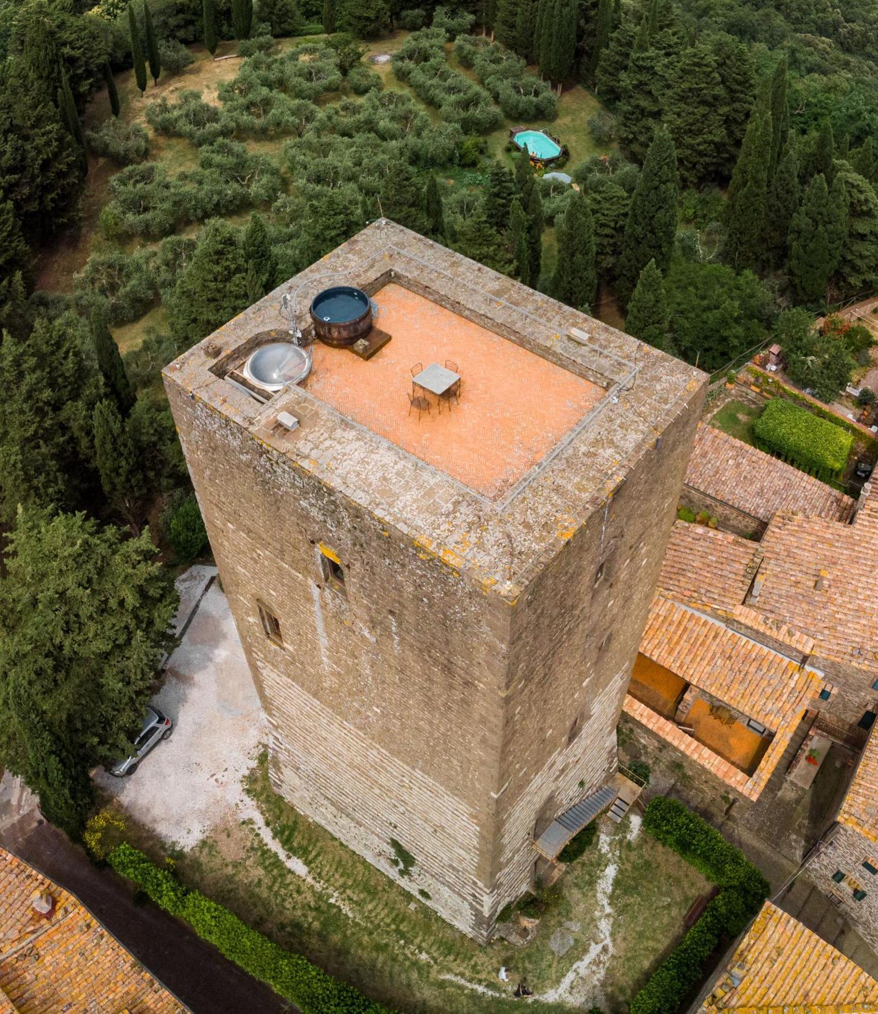 Torre Dei Belforti Montecatini Val di Cecina Luaran gambar