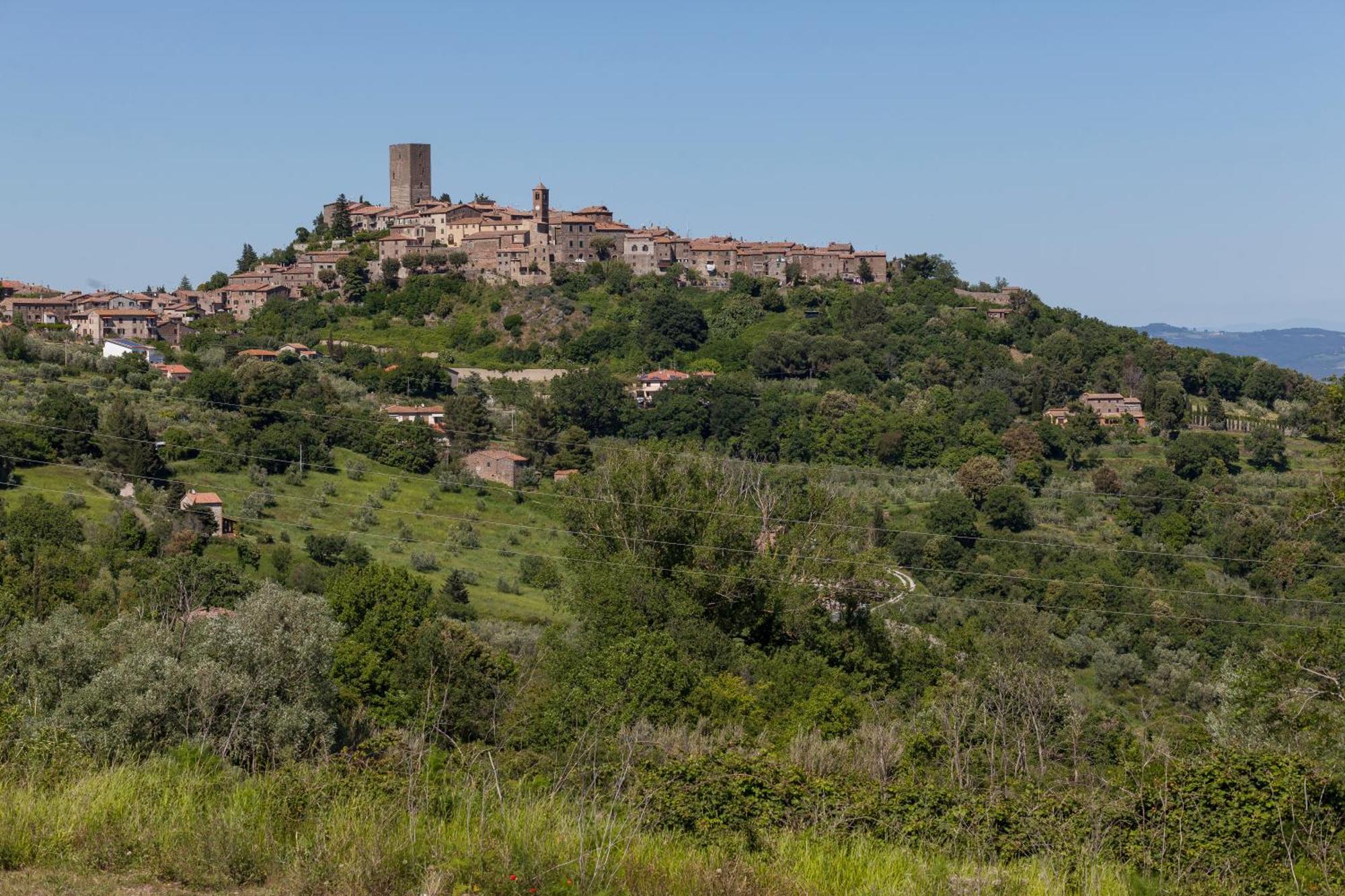 Torre Dei Belforti Montecatini Val di Cecina Luaran gambar