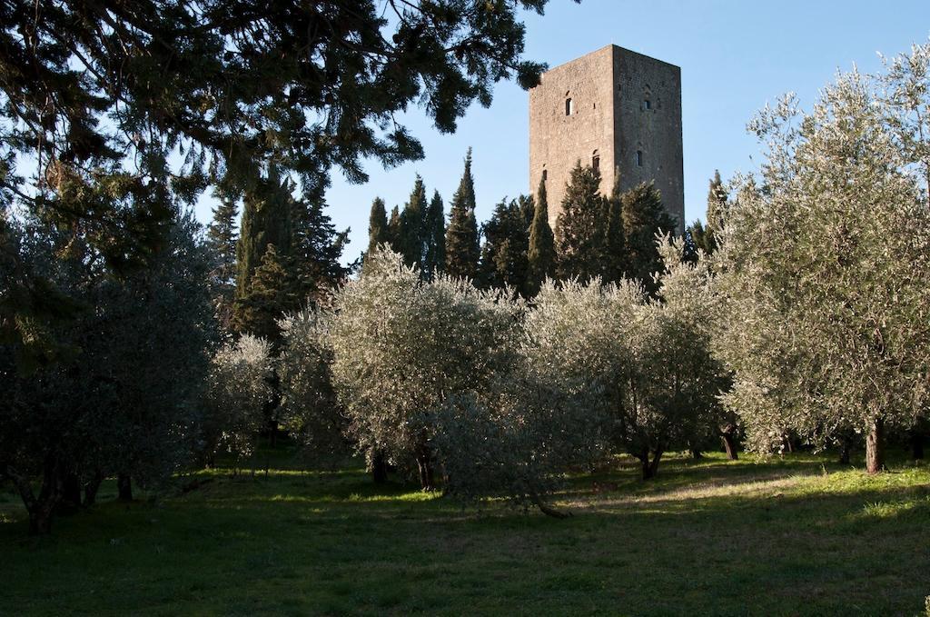 Torre Dei Belforti Montecatini Val di Cecina Luaran gambar
